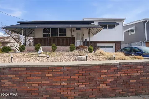 122 W Morton St, Old Forge, PA 18518