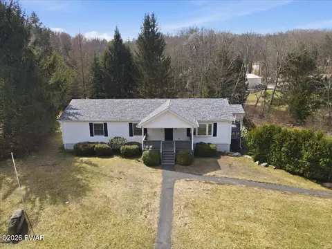 103 S Sterling Rd, South Sterling, PA 18460