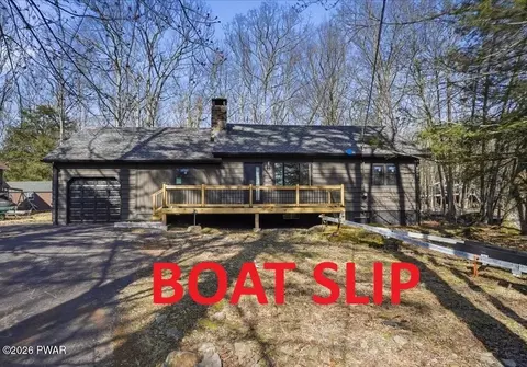 19 Lakeview Dr, Lakeville, PA 18438