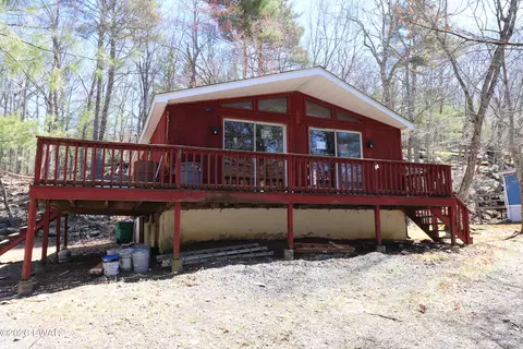 191 Pebble Rock Rd, Lackawaxen, PA 18435