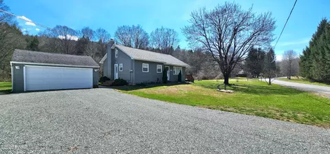 430 Griffith Rd, Tyler Hill, PA 18469