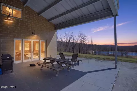 230 Big Hills Rd, Lake Ariel, PA 18436