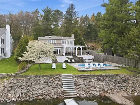 114 Shore Rd, Tafton, PA 18464