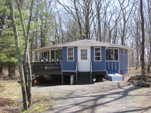 127 Longridge Rd, Lords Valley, PA 18428
