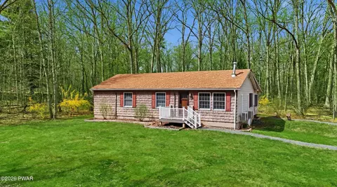 146 Welcome Lake Est Ln, Beach Lake, PA 18405