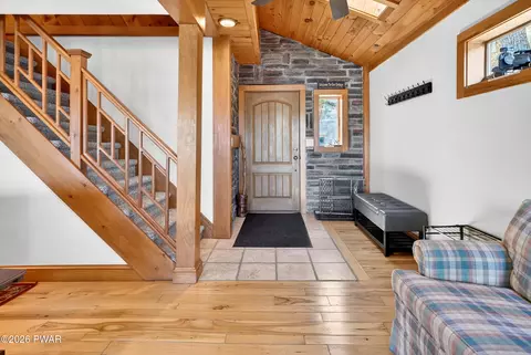 Entry Way - 113 Chipmunk Dr, Tafton, PA 18464 photo 1 of 1