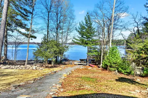 Exterior - 113 Chipmunk Dr, Tafton, PA 18464 photo 2 of 9