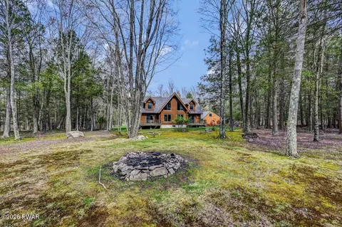 21 Halawa Ln, Newfoundland, PA 18445