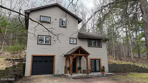 2125 River Rd # A, Damascus, PA 18415