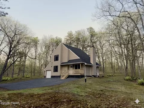 127 Vista Ct, Bushkill, PA 18324