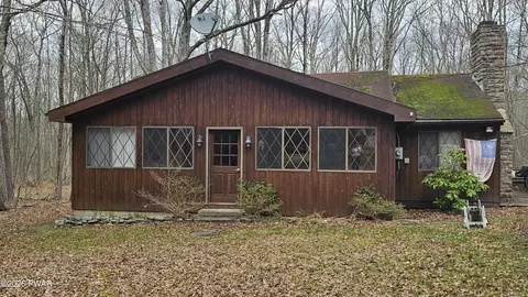 119 Little Mud Pond Rd, Dingmans Ferry, PA 18328