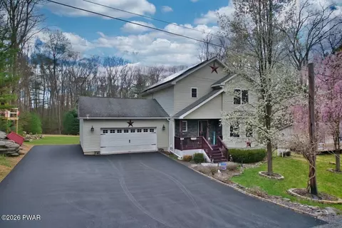 111 Onandaga Rd, Shohola, PA 18458
