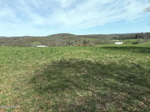 133 Marks Rd, Damascus, PA 18415