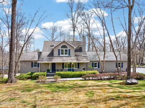 116 Partridge Cir, Milford, PA 18337