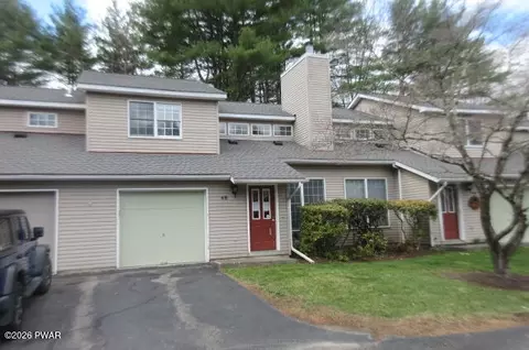 4 Milford Town Green Ln # B, Milford, PA 18337