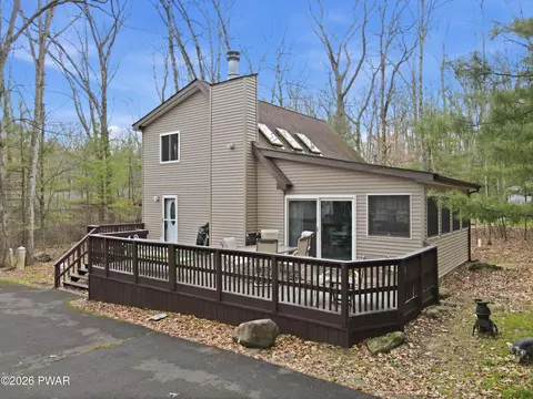 78 Aspen Rdg, Hawley, PA 18428