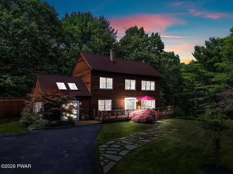 114 Wisener Ln, Shohola, PA 18458