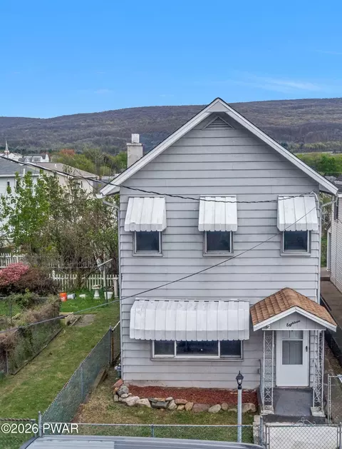 18 Green St, Ashley, PA 18706