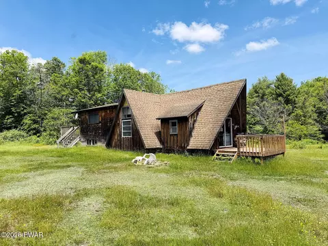 472 Braman Rd, Equinunk, PA 18417