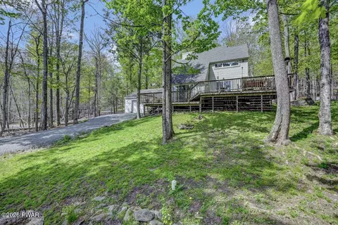 103 Orchard Ln, Greentown, PA 18426