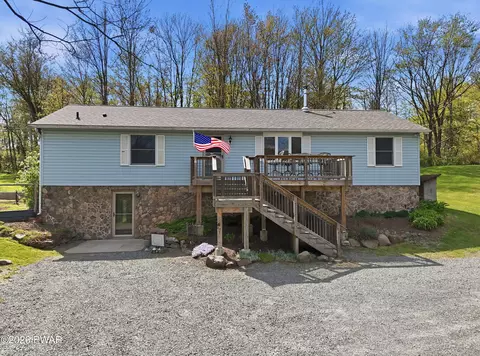 595 Goose Pond Rd, Lake Ariel, PA 18436