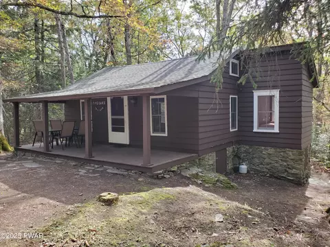 1014 Silver Lake Rd, Dingmans Ferry, PA 18328