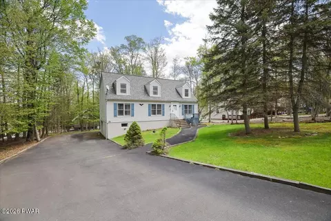 1025 Lake Shore Dr, Lake Ariel, PA 18436