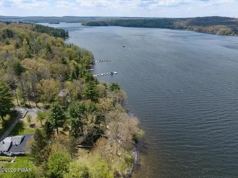115 Leonard Ln, Paupack, PA 18451