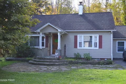 610 Erie Hts, Honesdale, PA 18431