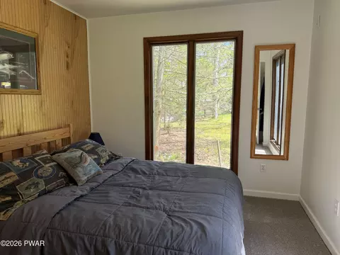 Bedroom - 175 Brewster Rd, Dingmans Ferry, PA 18328 photo 5 of 6