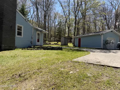 Exterior - 175 Brewster Rd, Dingmans Ferry, PA 18328 photo 5 of 11