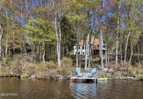 59 Lakeview Timbers Dr, Gouldsboro, PA 18424