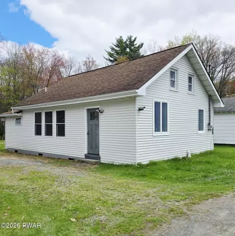 115 Seeley Rd, Hawley, PA 18428