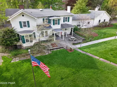 219 Hudson St, Hawley, PA 18428