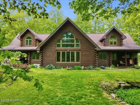 73 Heaven Ln, Honesdale, PA 18431