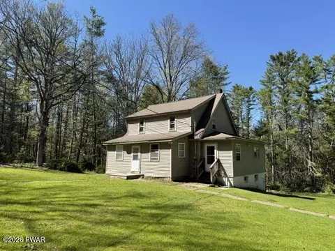182 Bee Hollow Rd, Shohola, PA 18458