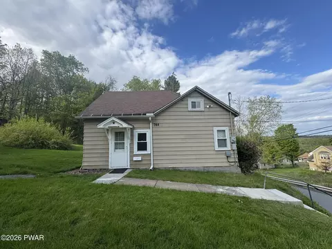 744 Ridge St, Honesdale, PA 18431