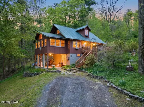 103 Forever Green Rd, Lakeville, PA 18438