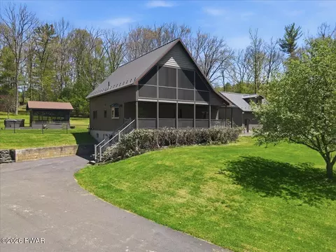 70 Bowling Center Ln, Hawley, PA 18428