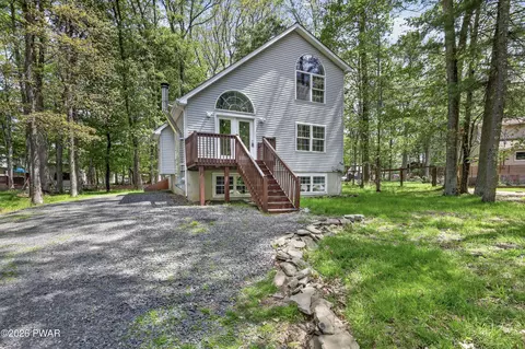 131 Marcel Dr, Dingmans Ferry, PA 18328