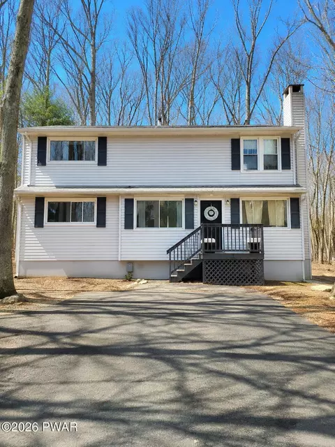 204 Gold Key Rd, Milford, PA 18337