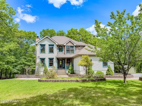 106 Quarry Ln, Tafton, PA 18464