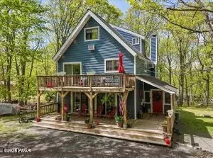 809 Rimrock Ct, Lords Valley, PA 18428