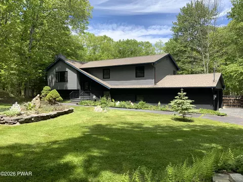 184 Lakewood Dr, Milford, PA 18337