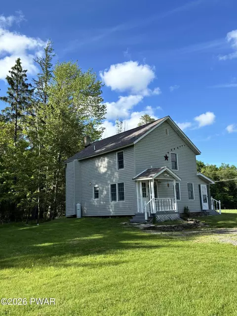 2111 Maplewood Rd, Jefferson Township, PA 18436