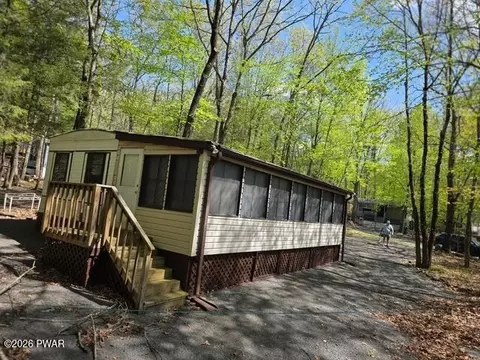 105 Pheasant Ln, Shohola, PA 18458