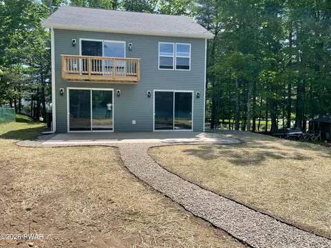 Exterior - 157 E Shore Dr, Dingmans Ferry, PA 18328 photo 2 of 3
