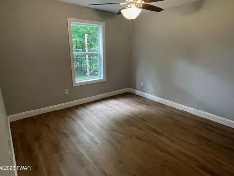 Bedroom - 157 E Shore Dr, Dingmans Ferry, PA 18328 photo 2 of 3