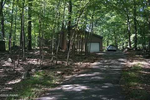 Exterior - 109 Eagle Ct, Bushkill, PA 18324 photo 3 of 12