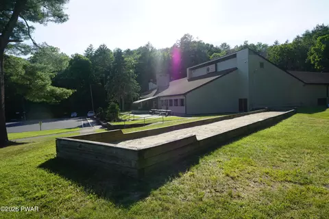 Exterior - 109 Eagle Ct, Bushkill, PA 18324 photo 12 of 12